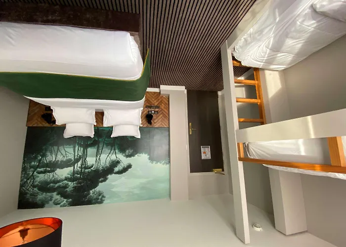 Bridget Hotel Parijs